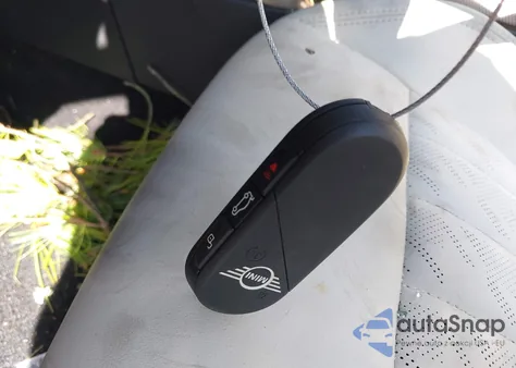 2025 Mini Hardtop Cooper from USA, damaged, VIN WMW43GD06S2X37266